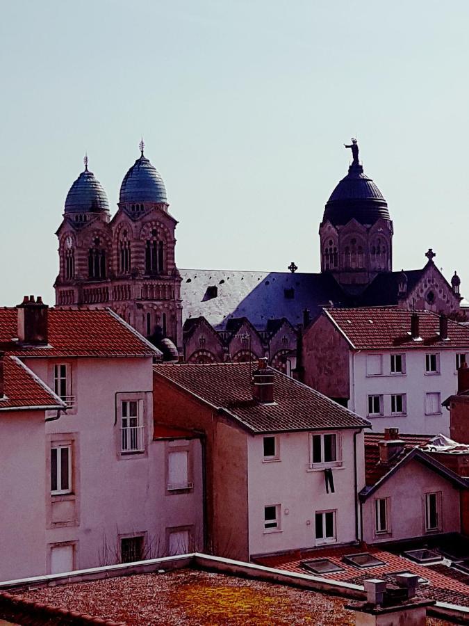 B&B Un Lit Sous Les Etoiles Nancy Luaran gambar
