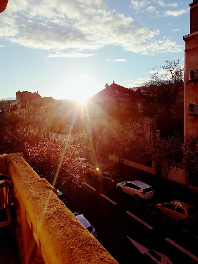 B&B Un Lit Sous Les Etoiles Nancy Luaran gambar